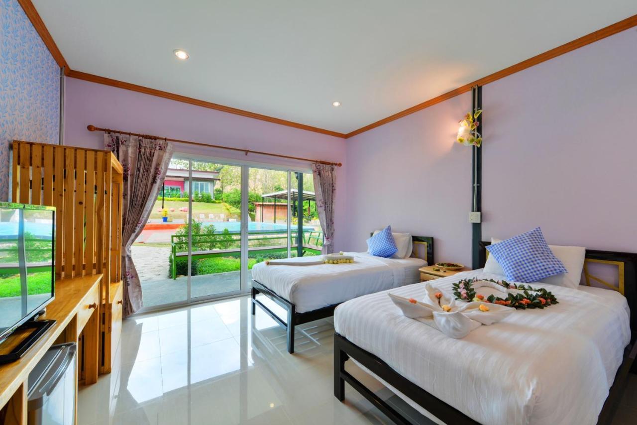 Theerama Cottage Suan Phueng Bagian luar foto