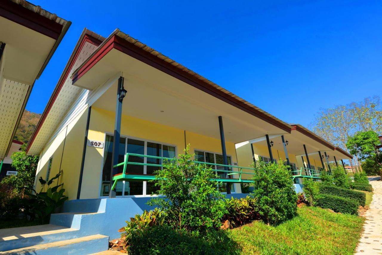 Theerama Cottage Suan Phueng Bagian luar foto