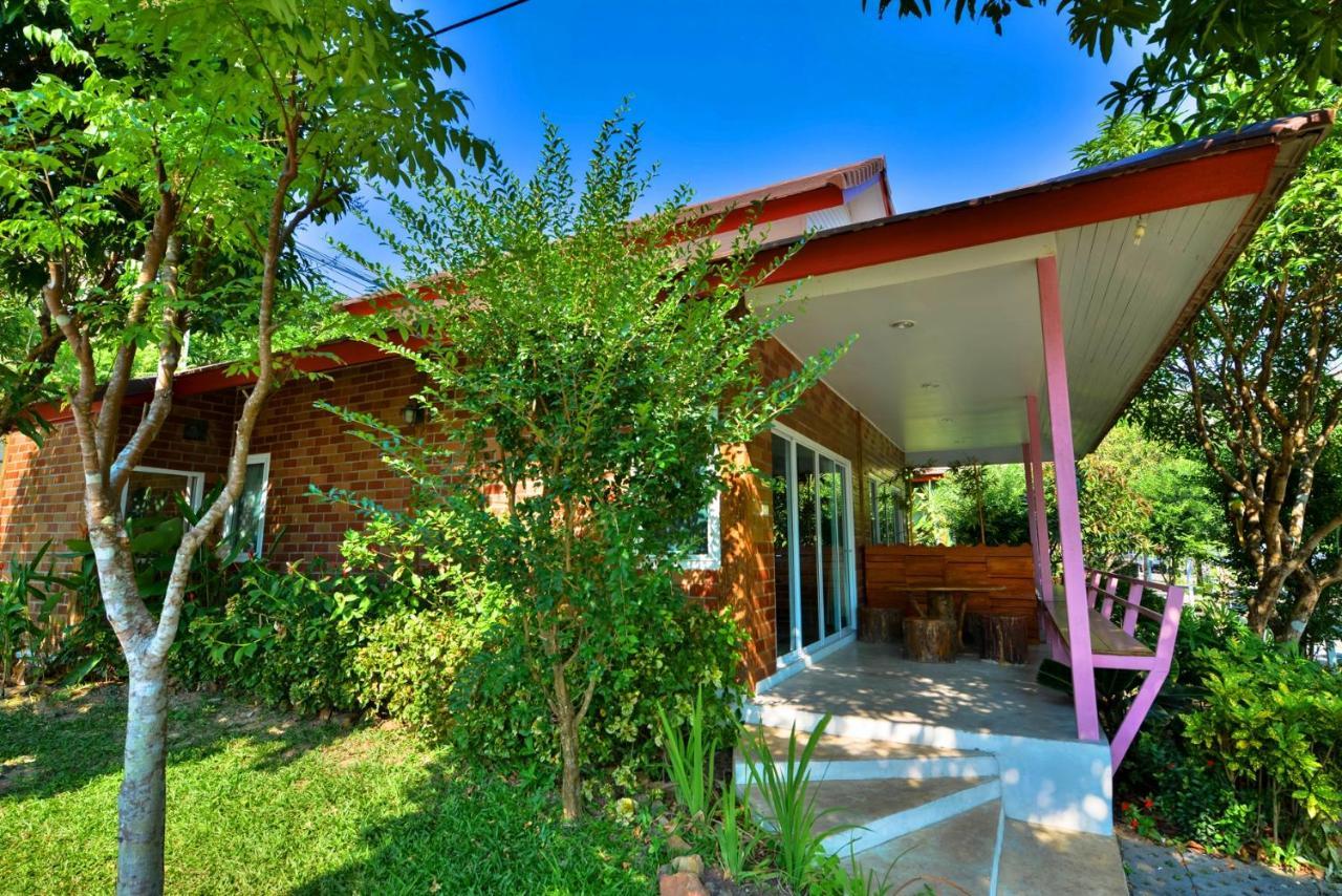 Theerama Cottage Suan Phueng Bagian luar foto